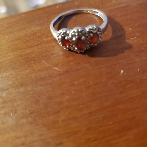 White gold ruby ring - Picture 2 of 4